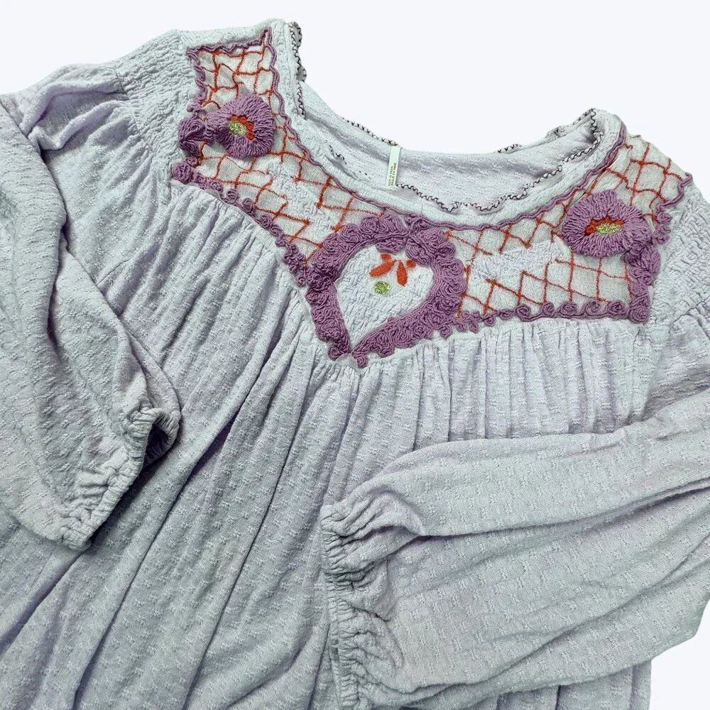 Free People Lavender Bloiuse Size Small‎ Beautiful